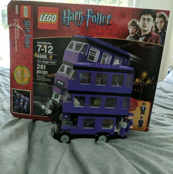 LEGO Harry Potter The Knight Bus (4866)  COMPLETE - Picture 2 of 11